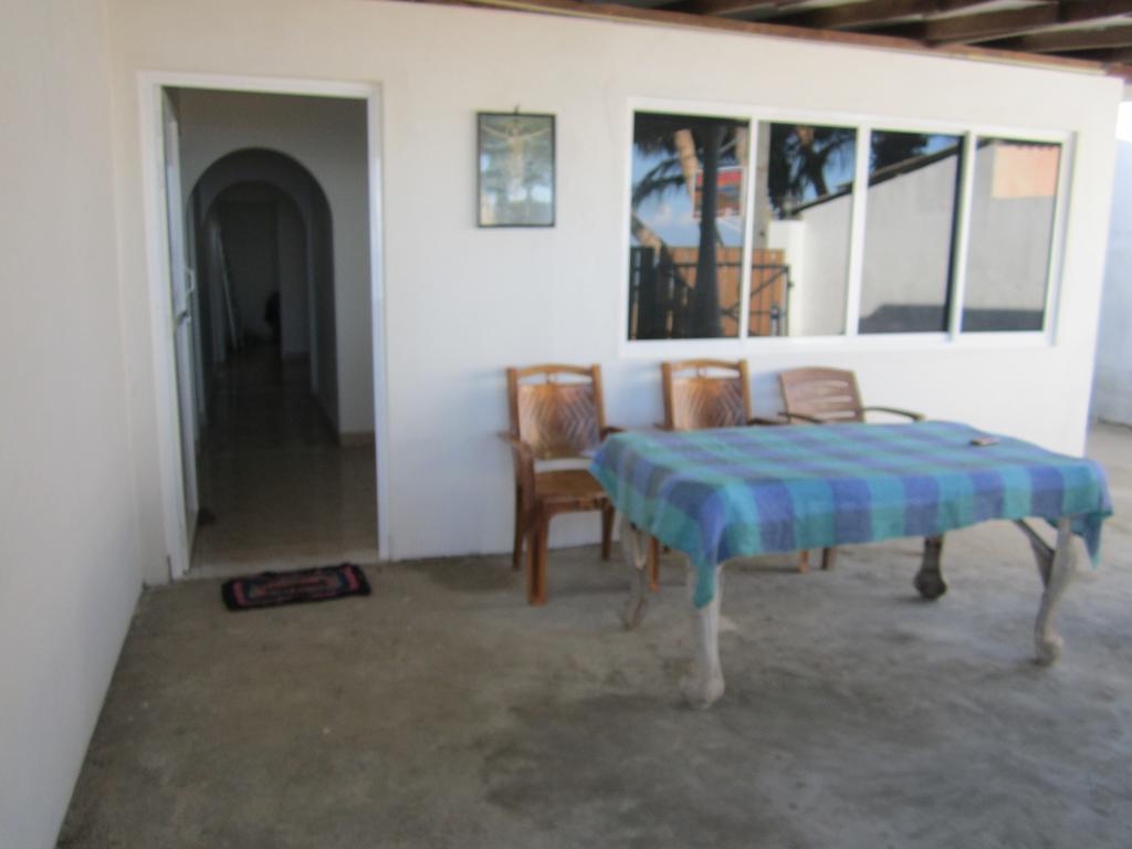 Anicia Beach House Negombo Luaran gambar