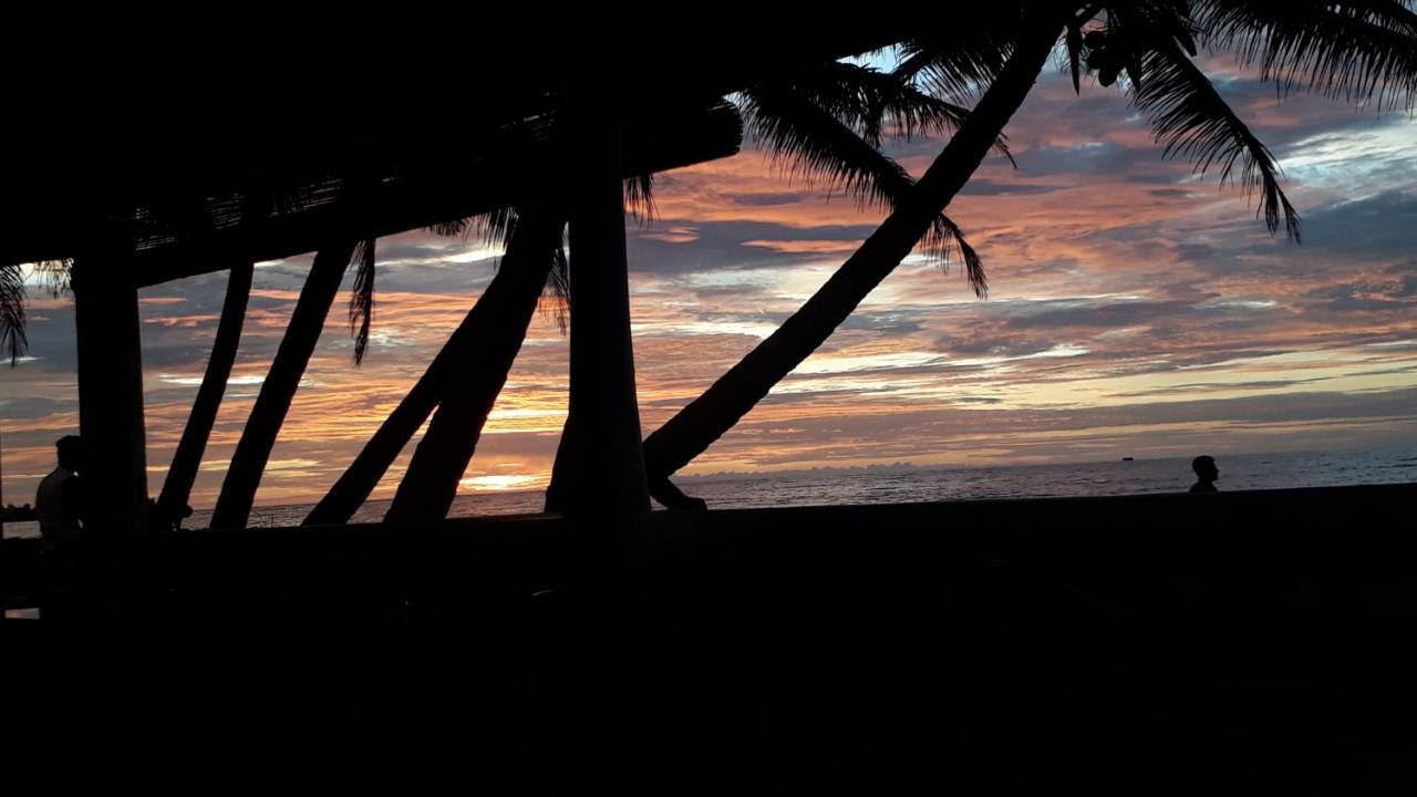 Anicia Beach House Negombo Luaran gambar
